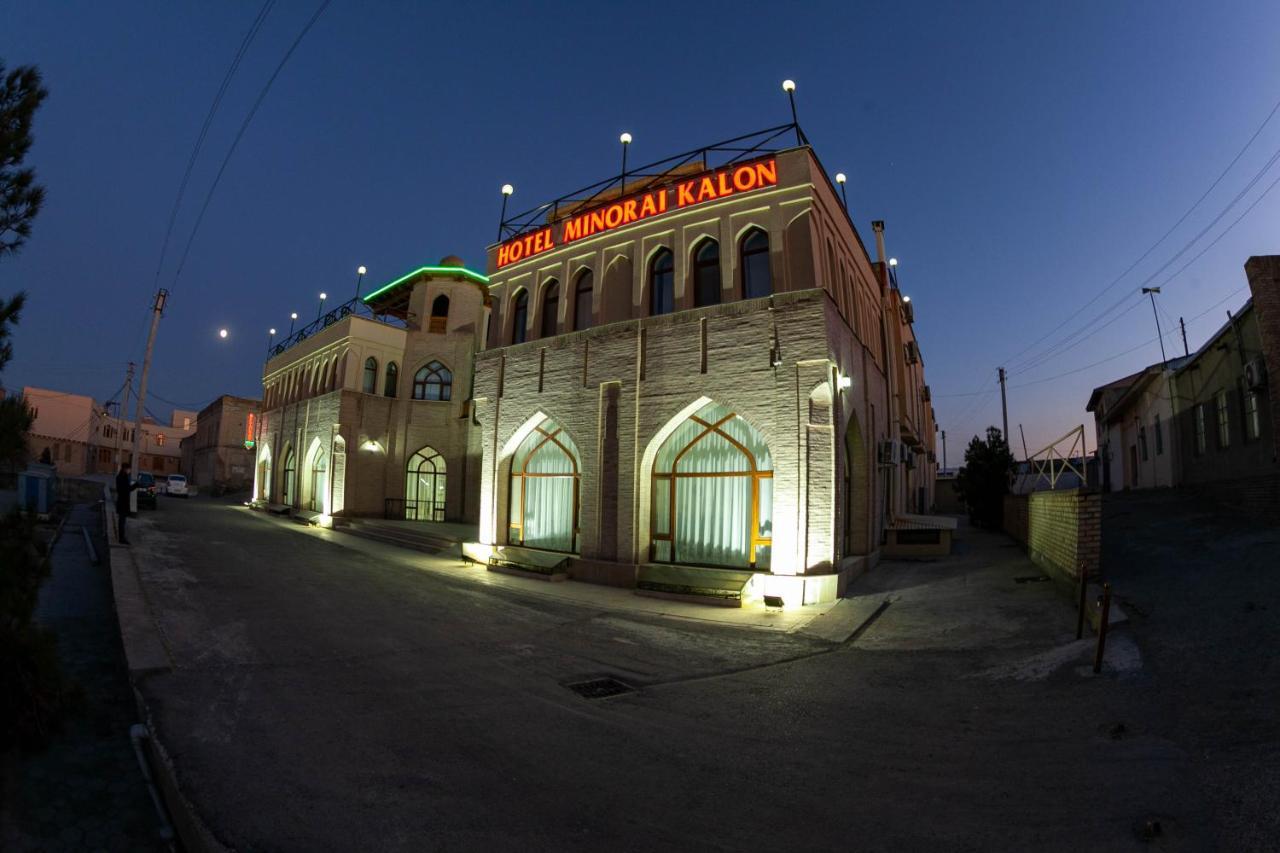 בוקורו Minorai Kalon Boutique Hotel מראה חיצוני תמונה