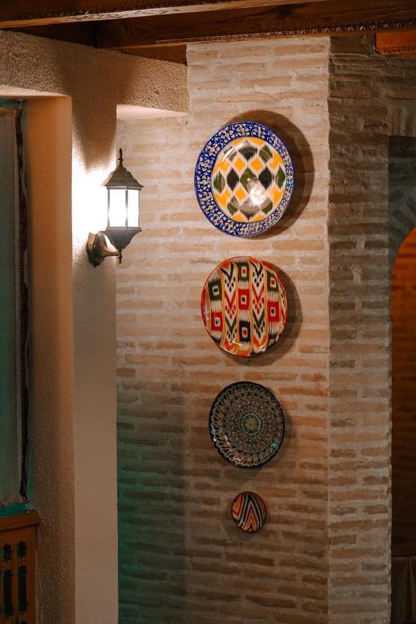 בוקורו Minorai Kalon Boutique Hotel מראה חיצוני תמונה