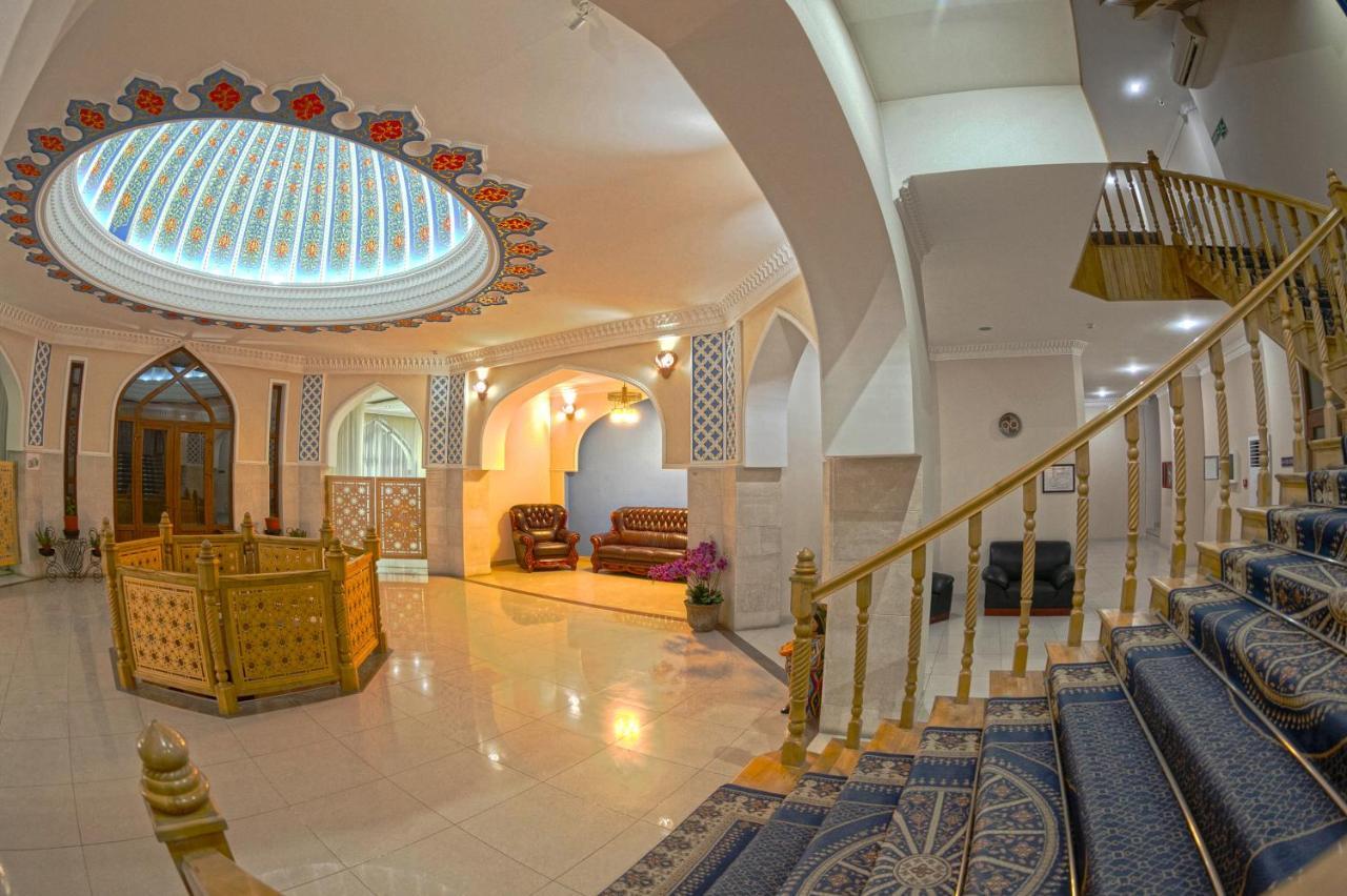 בוקורו Minorai Kalon Boutique Hotel מראה חיצוני תמונה